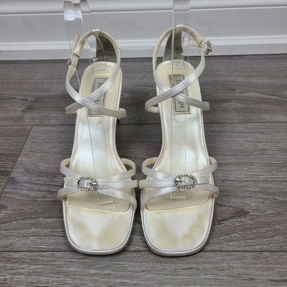 Touch Ups White Satin Strappy Wedding Sandals Size 7 - Picture 6 of 17